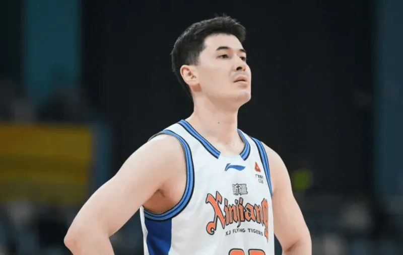 开云登录入口地址-今晚新疆vs广厦大名单：孙铭徽、胡金秋出战，吴冠希在列