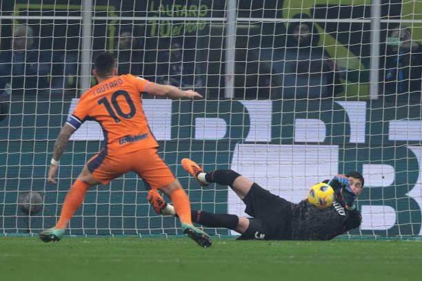 开云登录入口地址-国米无须为意杯出局惋惜,少一条战线反而是好事?